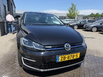 Volkswagen e-Golf  picture 5