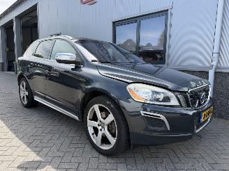 Vaurioauto  passenger cars Volvo Xc-60 2.0 D4 Summum R-Design 2013/1