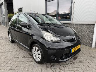 Auto incidentate Toyota Aygo 1.0 VVT-i Comfort 2013/4