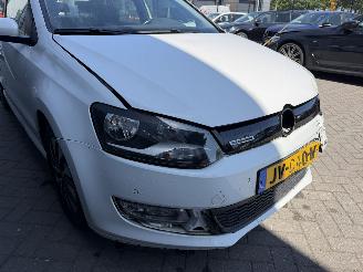 Volkswagen Polo 1.0 BlueMotion Connected Series picture 17
