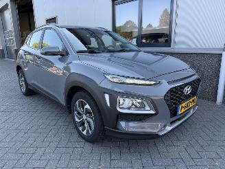 Vaurioauto  passenger cars Hyundai Kona 1.6 GDI HEV Comfort 2019/10