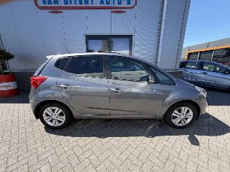 Hyundai Ix20 1.6 i-Catcher Automaat picture 6