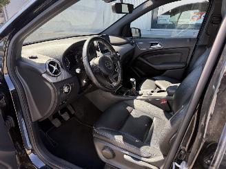 Mercedes B-klasse 180 Prestige picture 31