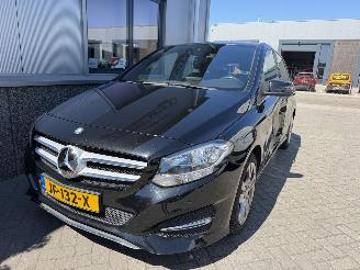 Mercedes B-klasse 180 Prestige picture 17