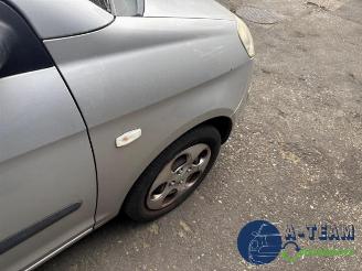 Kia Picanto Picanto (BA), Hatchback, 2004 / 2011 1.0 12V picture 19