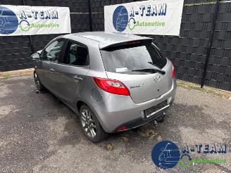 Auto da rottamare Mazda 2 2 (DE), Hatchback, 2007 / 2015 1.3 16V MZR 2012/11