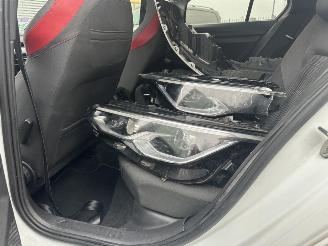 Volkswagen Golf 2.0 TSI GTI picture 10