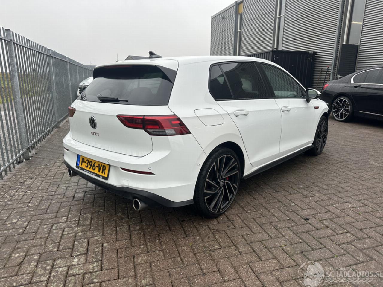 Volkswagen Golf 2.0 TSI GTI