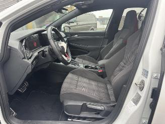 Volkswagen Golf 2.0 TSI GTI picture 14