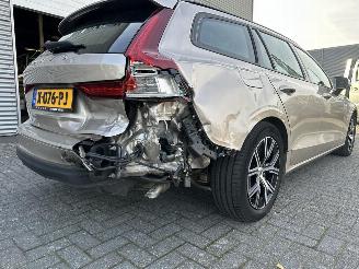 Volvo V-60 2.0 B3 Essential Edition picture 6