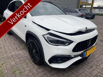 krockskadad bil auto Mercedes GLA NL auto, geen wok! 250 e Business Solution AMG Limited 2021/4