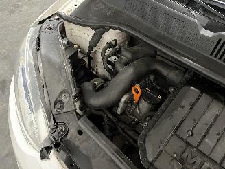 Volkswagen Up! Up! (121) Hatchback 1.0 12V 75 (CWRA) [55kW]  (08-2011/11-2019) picture 13