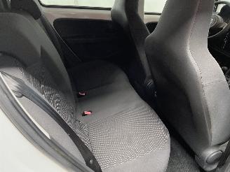 Volkswagen Up! Up! (121) Hatchback 1.0 12V 60 (CHYA) [44kW]  (08-2011/08-2020) picture 10