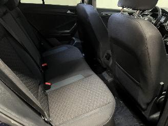Volkswagen T-Roc T-Roc I SUV 1.6 TDI BMT 16V (DGTE) [85kW]  (03-2018/06-2021) picture 10