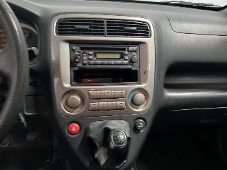 Honda Stream Stream I (RN) MPV 2.0 16V VTEC (K20A5) [115kW]  (05-2001/09-2006) picture 18