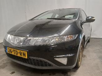 Damaged car Honda Civic Civic (FK/FN) Hatchback 2.2 i-CTDi 16V (N22A2) [103kW]  (09-2005/01-20=
12) 2006/7