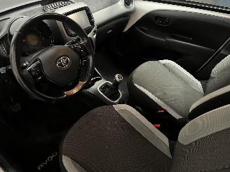 Toyota Aygo Aygo (B40) Hatchback 1.0 12V VVT-i (1KR-FE) [51kW]  (05-2014/06-2018) picture 19