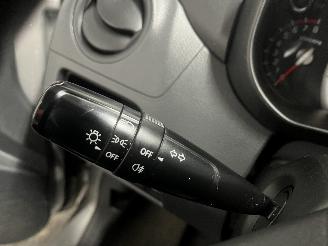 Suzuki Celerio Celerio (LF) Hatchback 5-drs 1.0 12V (K10C) [50kW]  (03-2014/...) picture 17