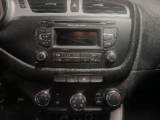 Kia Cee d Cee'd Sportswagon (JDC5) Combi 1.4i CVVT 16V (G4FA) [73kW]  (09-2012/1=
2-2018) picture 17