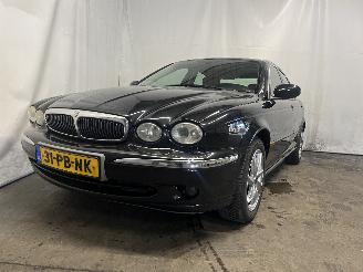 Auto incidentate Jaguar X-type X-type Sedan 2.1 V6 24V (YB(AJ-V6)) [115kW]  (03-2002/11-2009) 2004/5