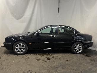 Jaguar X-type X-type Sedan 2.1 V6 24V (YB(AJ-V6)) [115kW]  (03-2002/11-2009) picture 4