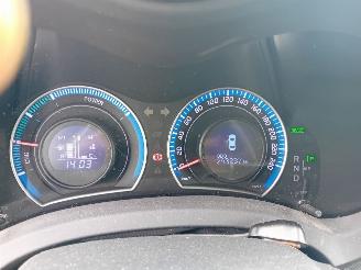 Toyota Auris Auris (E15) Hatchback 1.8 16V HSD Full Hybrid (2ZRFXE) [100kW]  (09-20=
10/09-2012) picture 2