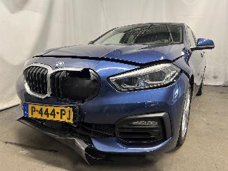 damaged passenger cars BMW 1-serie 1 serie (F40) Hatchback 120i 2.0 TwinPower 16V (B48-A20F) [131kW]  (11=
-2020/...) 2022/6