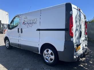 Opel Vivaro Vivaro Van 2.0 CDTI (M9R-788) [84kW]  (08-2006/07-2014) picture 5