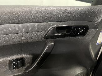 Volkswagen Caddy Caddy III (2KA,2KH,2CA,2CH) Van 1.6 TDI 16V (CAYE) [55kW]  (08-2010/05=
-2015) picture 22