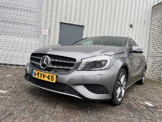 damaged passenger cars Mercedes A-klasse A (W176) Hatchback 1.6 A-180 16V (M270.910) [90kW]  (09-2012/05-2018) 2013/7