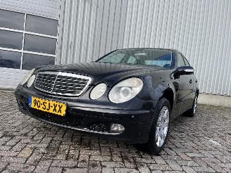 damaged passenger cars Mercedes E-klasse E (W211) Sedan 2.2 E-220 CDI 16V (OM646.961) [110kW]  (03-2002/12-2008=
) 2006/2