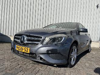 Vaurioauto  passenger cars Mercedes A-klasse A (W176) Hatchback 1.6 A-180 16V (M270.910) [90kW]  (09-2012/05-2018) 2014/9