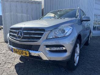 damaged passenger cars Mercedes ML ML III (166) SUV 2.1 ML-250 CDI 16V BlueTEC 4-Matic (OM651.960) [150kW=
]  (06-2011/12-2015) 2012/2