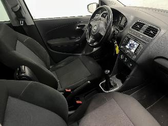 Volkswagen Polo Polo V (6R) Hatchback 1.4 16V (CLPA) [63kW]  (03-2009/05-2014) picture 14