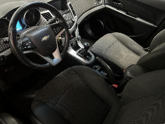 Daewoo Cruze Cruze SW (308) Combi 1.4 Turbo 16V (A14NET(Euro 5)) [103kW]  (08-2012/=
12-2015) picture 13