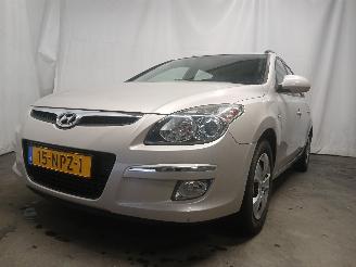 Vaurioauto  passenger cars Hyundai I-30 i30 Crosswagon (WWH) Combi 1.4 CVVT 16V (G4FA) [80kW]  (11-2009/06-201=
2) 2010/10