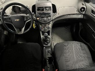 Chevrolet Aveo Aveo (300) Hatchback 1.4 16V (LDD) [74kW]  (03-2011/12-2015) picture 11