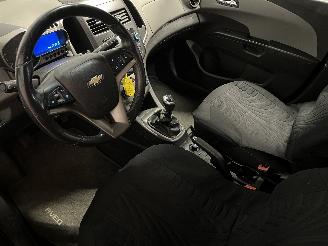 Chevrolet Aveo Aveo (300) Hatchback 1.4 16V (LDD) [74kW]  (03-2011/12-2015) picture 12