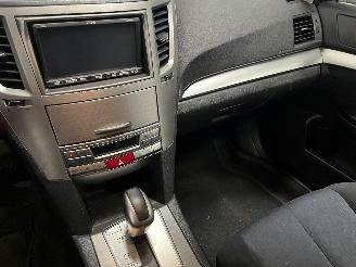 Subaru Legacy Legacy Wagon (BR) Combi 2.5 16V (EJ253) [123kW]  (09-2009/12-2014) picture 16