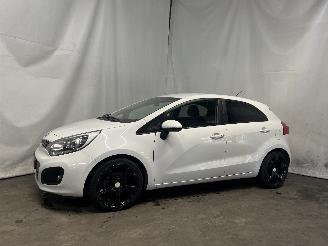 Kia Rio Rio III (UB) Hatchback 1.2 CVVT 16V (G4LA5) [63kW]  (09-2011/12-2017) picture 3