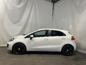 Kia Rio Rio III (UB) Hatchback 1.2 CVVT 16V (G4LA5) [63kW]  (09-2011/12-2017) picture 4