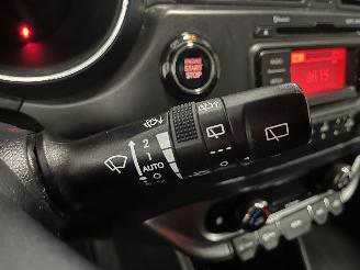 Kia Rio Rio III (UB) Hatchback 1.2 CVVT 16V (G4LA5) [63kW]  (09-2011/12-2017) picture 18