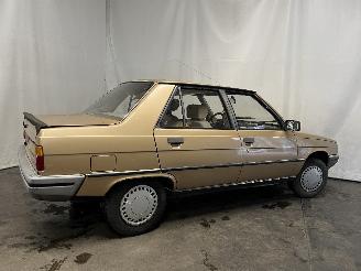 Renault 9 9 (L42) Sedan 1.4 TL,GTL,TSE (C2J-720) [49kW]  (09-1985/12-1988) picture 6