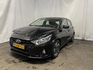 skadebil auto Hyundai I-20 i20 (BC3) Hatchback 5-drs 1.2 16V (G4LF) [62kW]  (08-2020/...) 2021/11