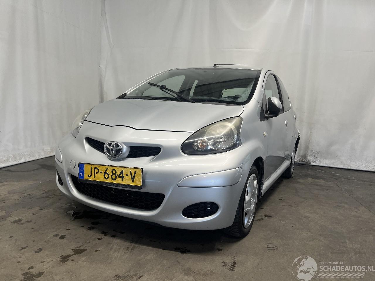 Toyota Aygo Aygo (B10) Hatchback 1.0 12V VVT-i (1KR-FE) [50kW]  (07-2005/05-2014)