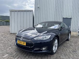 uszkodzony samochody osobowe Tesla Model S Model S Liftback 85 (L1S) [270kW]  (09-2012/02-2016) 2014/9