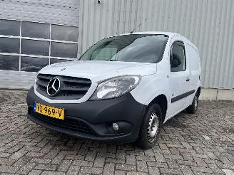 krockskadad bil auto Mercedes Citan Citan (415.6) Van 1.5 108 CDI (OM607.951(K9K)) [55kW]  (11-2012/08-202=
1) 2016/7