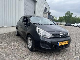 Kia Rio Rio III (UB) Hatchback 1.2 CVVT 16V (G4LA5) [63kW]  (09-2011/12-2017) picture 5