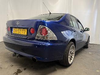 Lexus IS IS (E1) Sedan 200 2.0 24V (1G-FE) [114kW]  (04-1999/07-2005) picture 5
