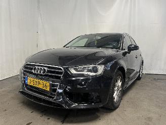 voitures voitures particulières Audi A3 A3 Sportback (8VA/8VF) Hatchback 5-drs 1.6 TDI Ultra 16V (CRKB(Euro 5)=
) [81kW]  (09-2013/10-2020) 2013/12